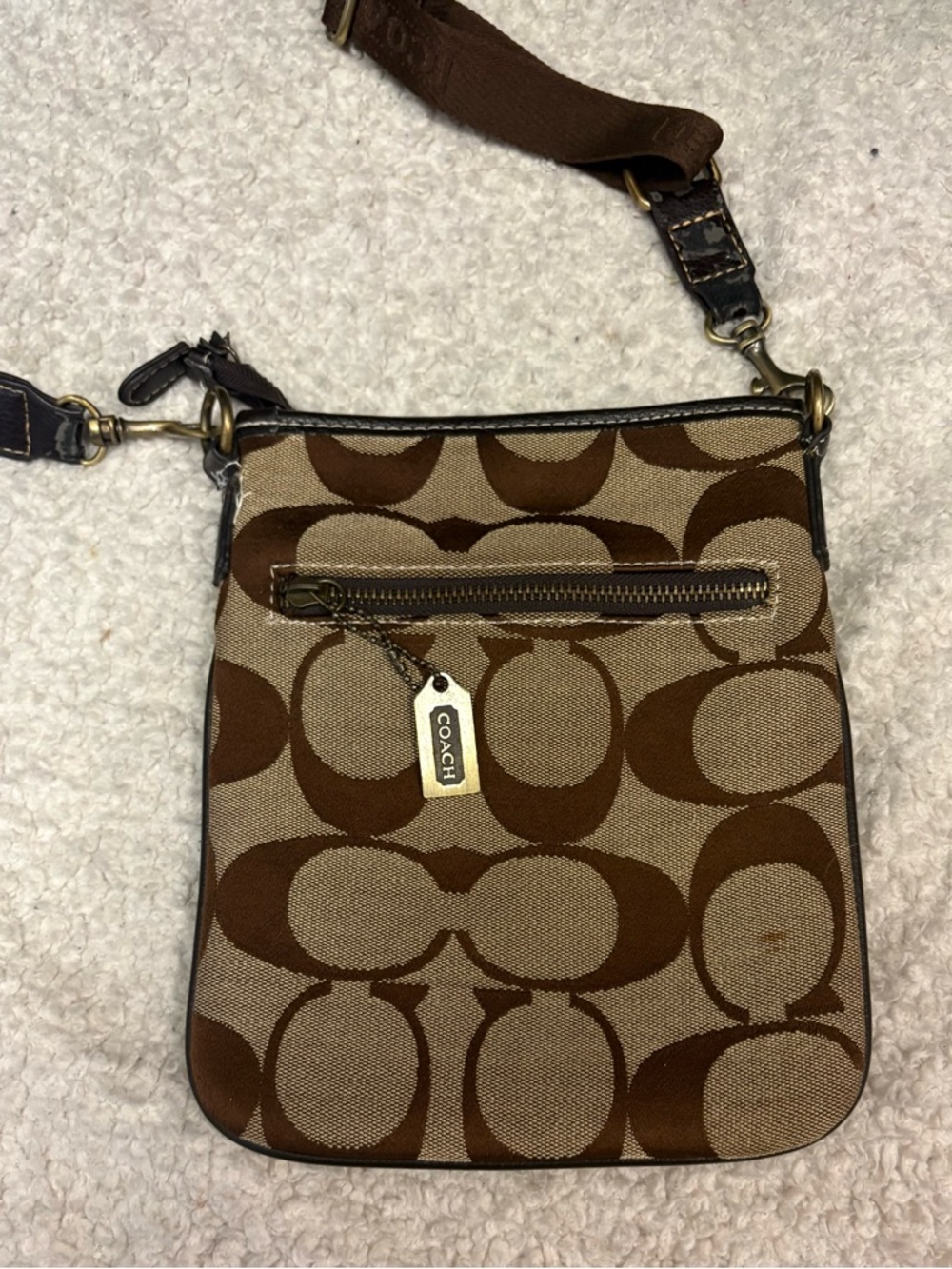 Coach Leather Logo Patch Strap in Dark Brown - Picture 4 of 9